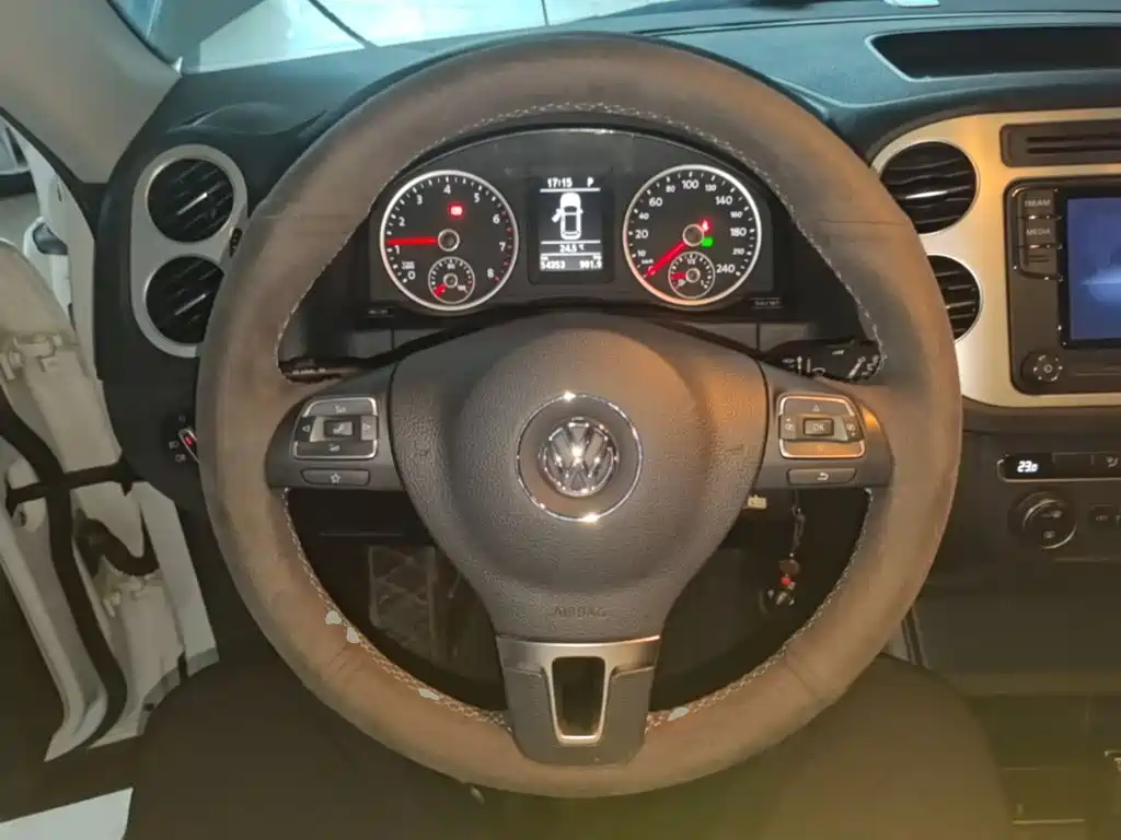 Volkswagen Tiguan — миниатюра 11