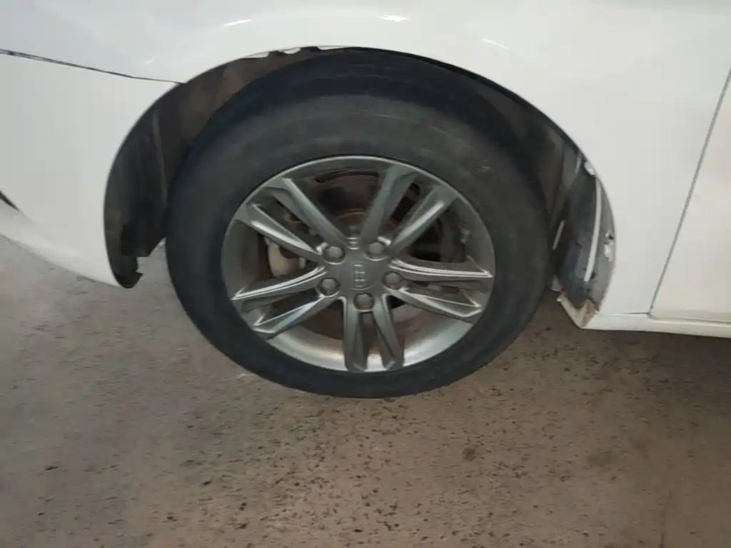 Geely Emgrand — миниатюра 23