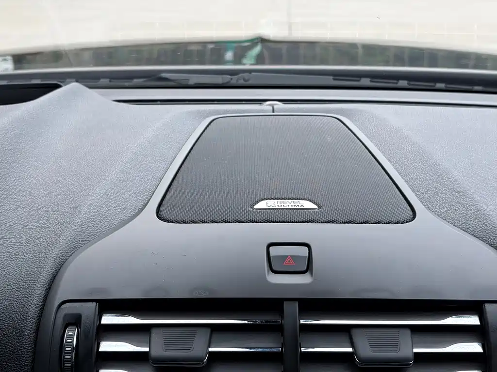 Lincoln Continental — миниатюра 18