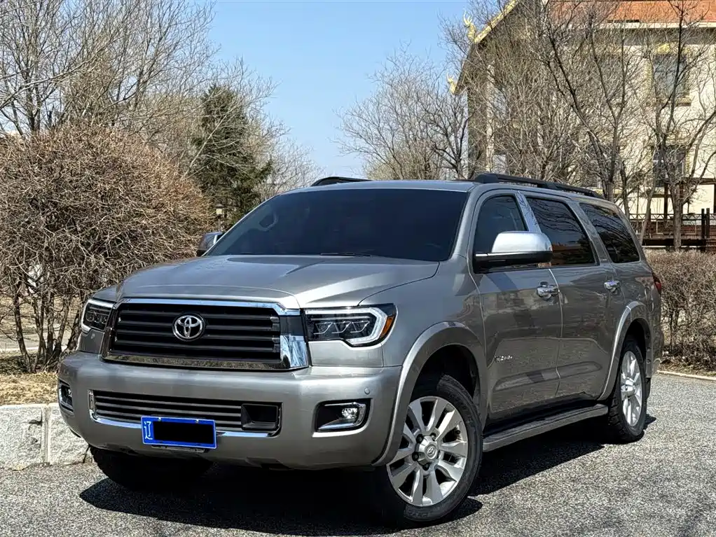 Toyota Sequoia 2013