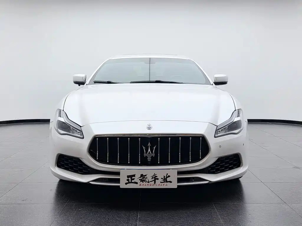 Maserati Quattroporte — миниатюра 10