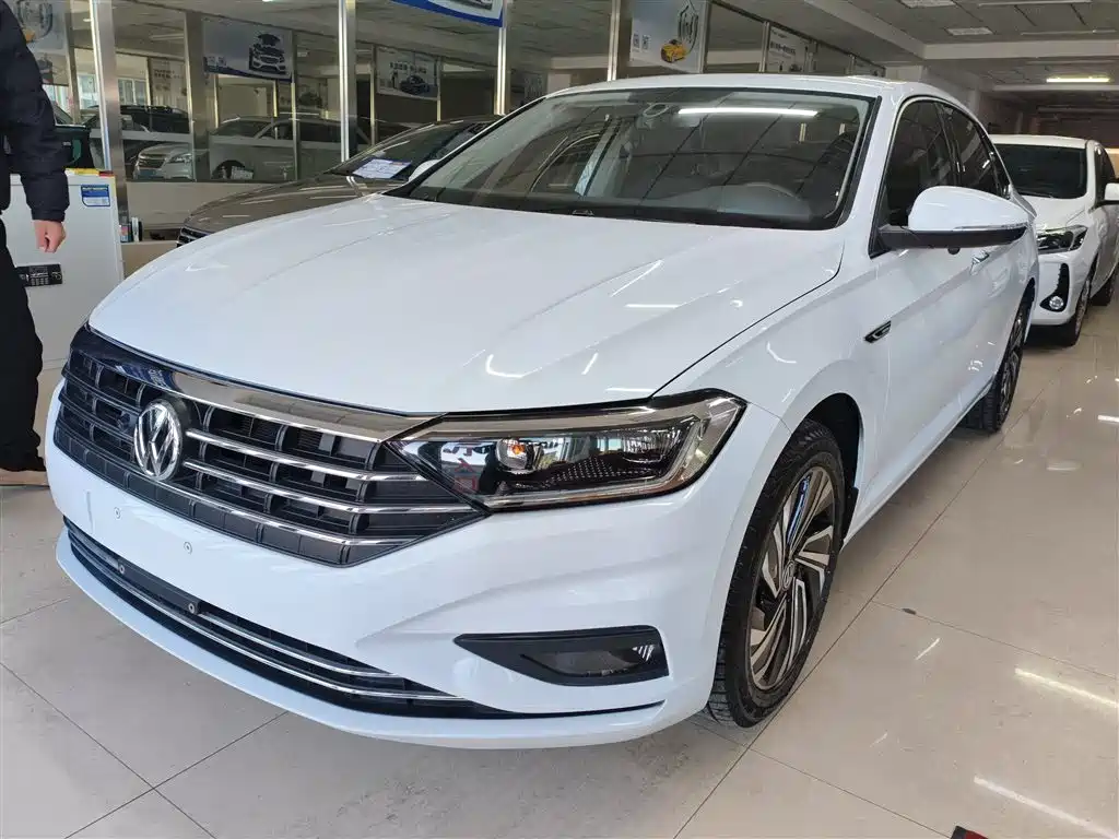 Volkswagen Sagitar 2022