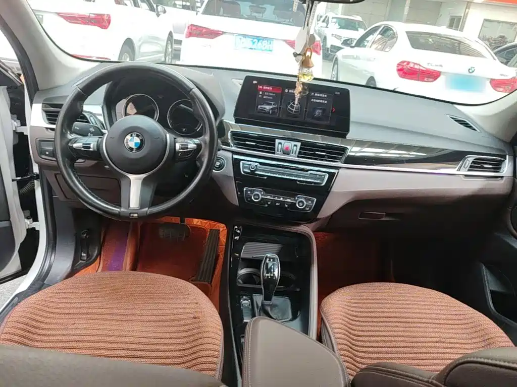BMW X1 — миниатюра 10