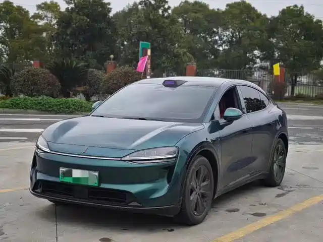 AITO WISDOM WORLD R7 2025