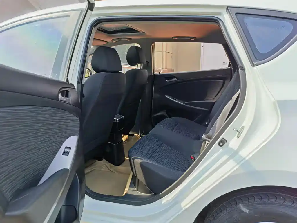 Hyundai Ruiyi — миниатюра 14