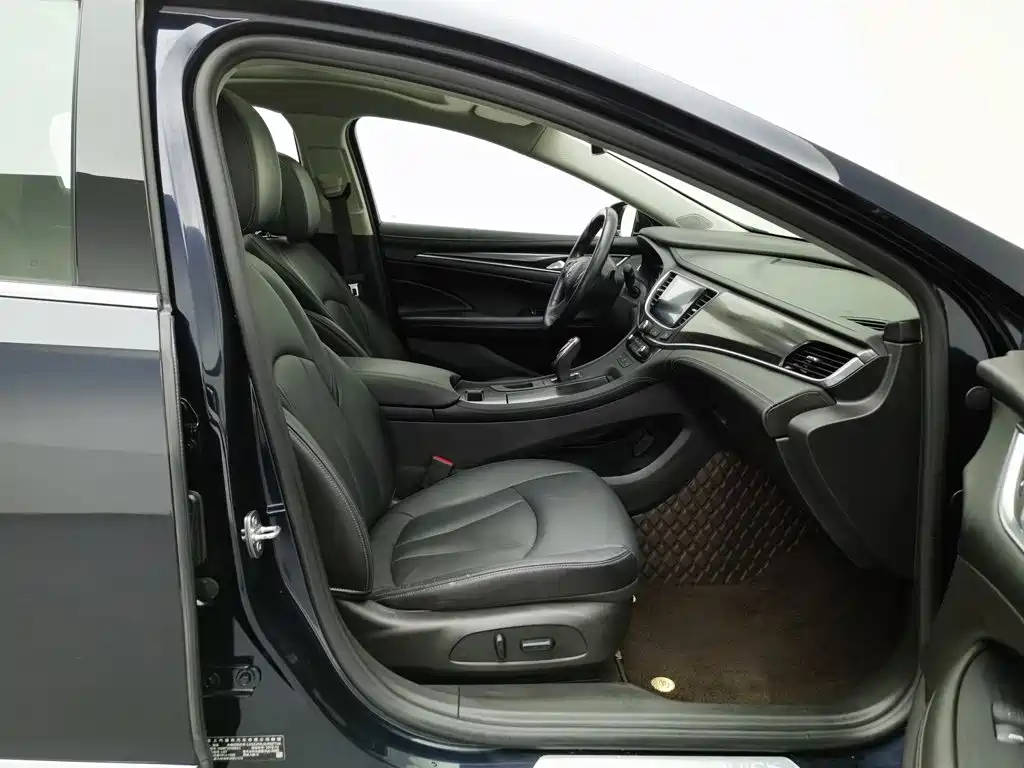 Buick LaCrosse — миниатюра 23