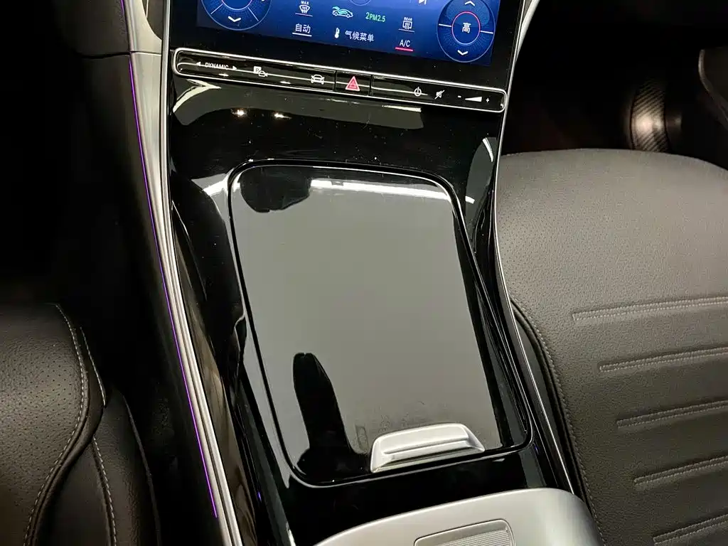 Mercedes-Benz C-Class 2023 — фото 30