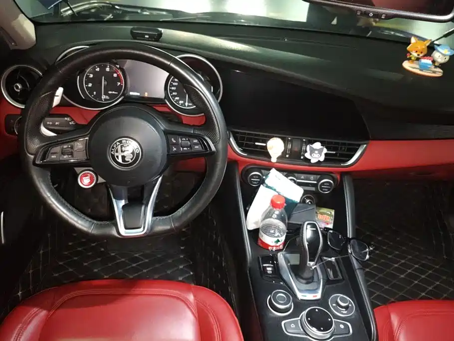 Alfa Romeo Giulia — миниатюра 12