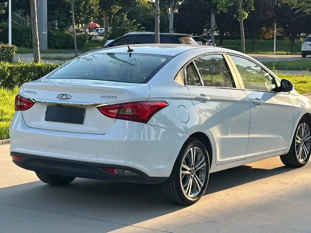 Chery Arrizo 5 — миниатюра 16