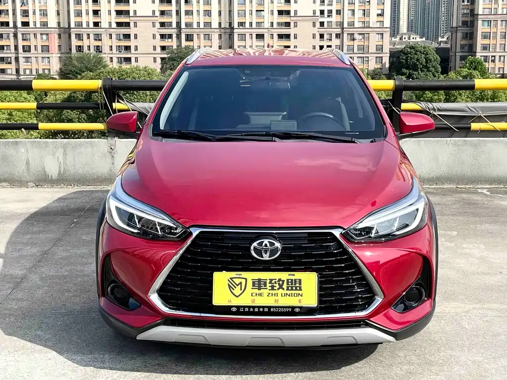 Toyota Yaris L - фото 2