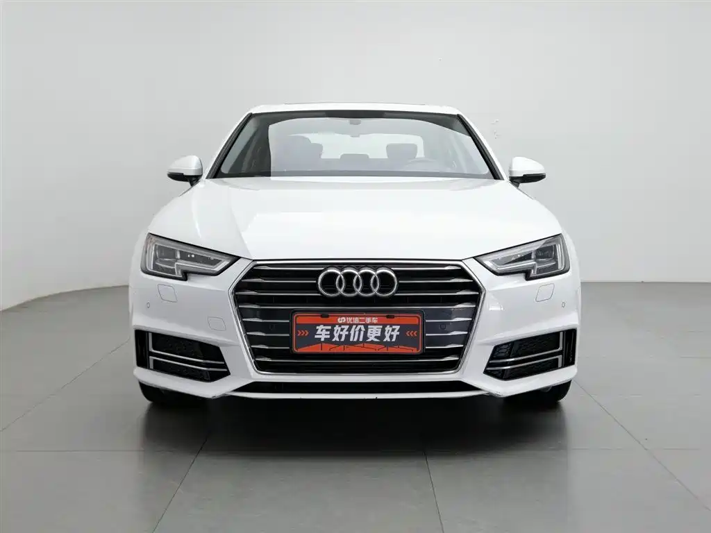 Audi A4L 2019 40 TFSI VI