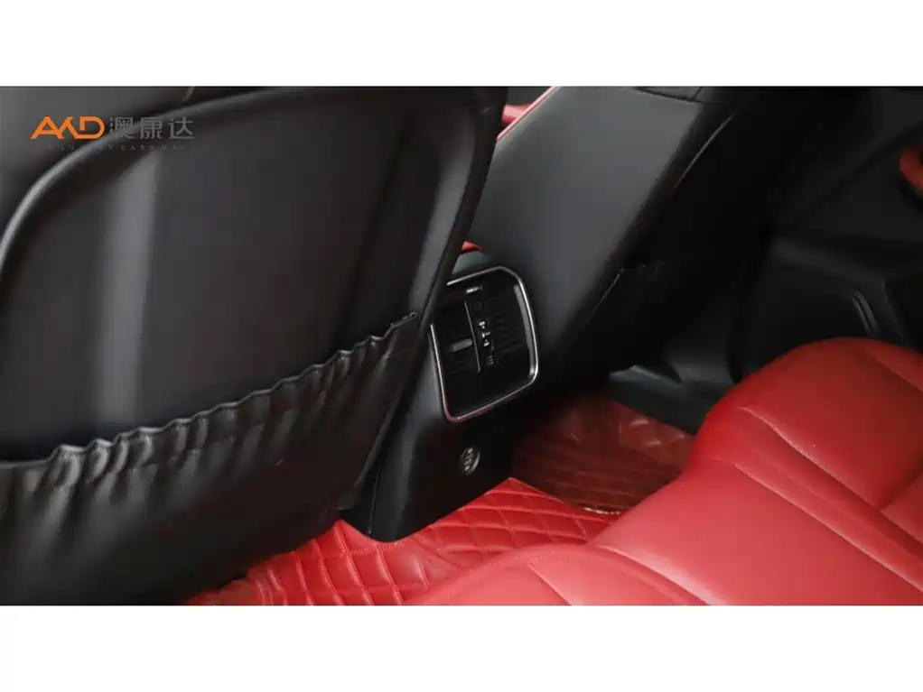 Porsche Macan — миниатюра 9