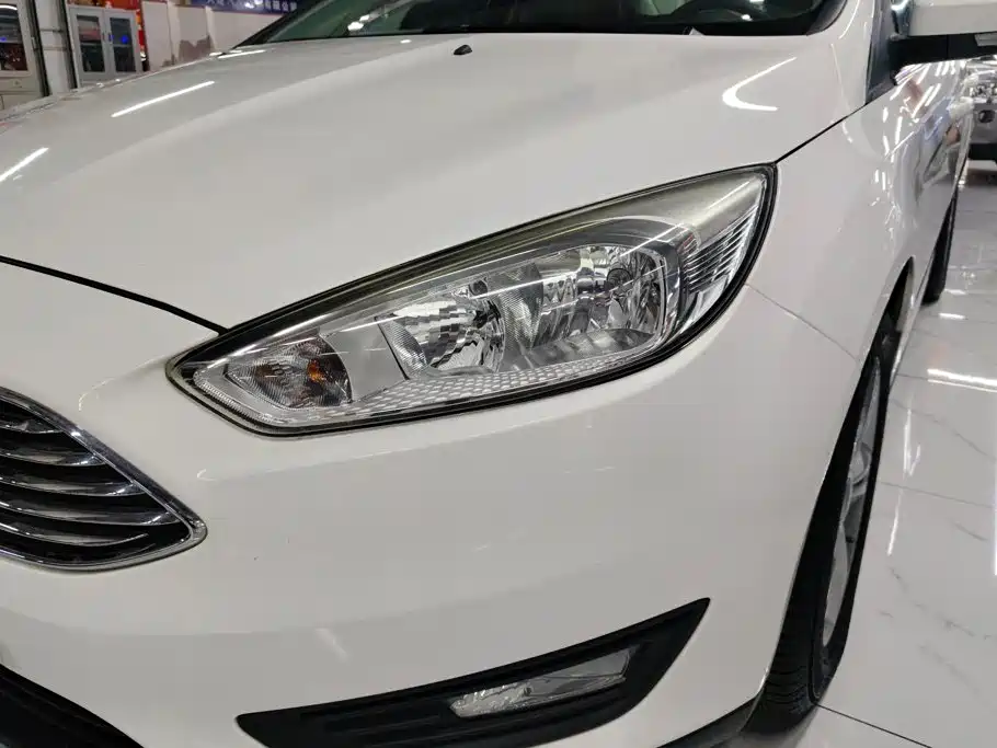 Ford Focus — миниатюра 5