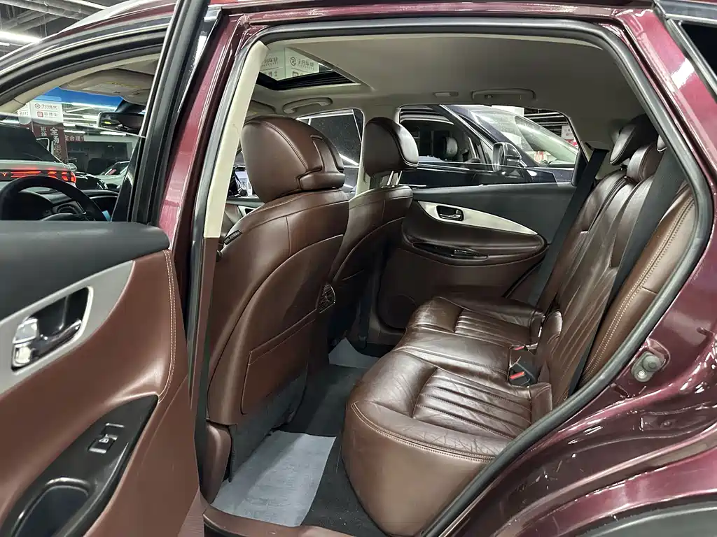 Infiniti QX50 — миниатюра 20