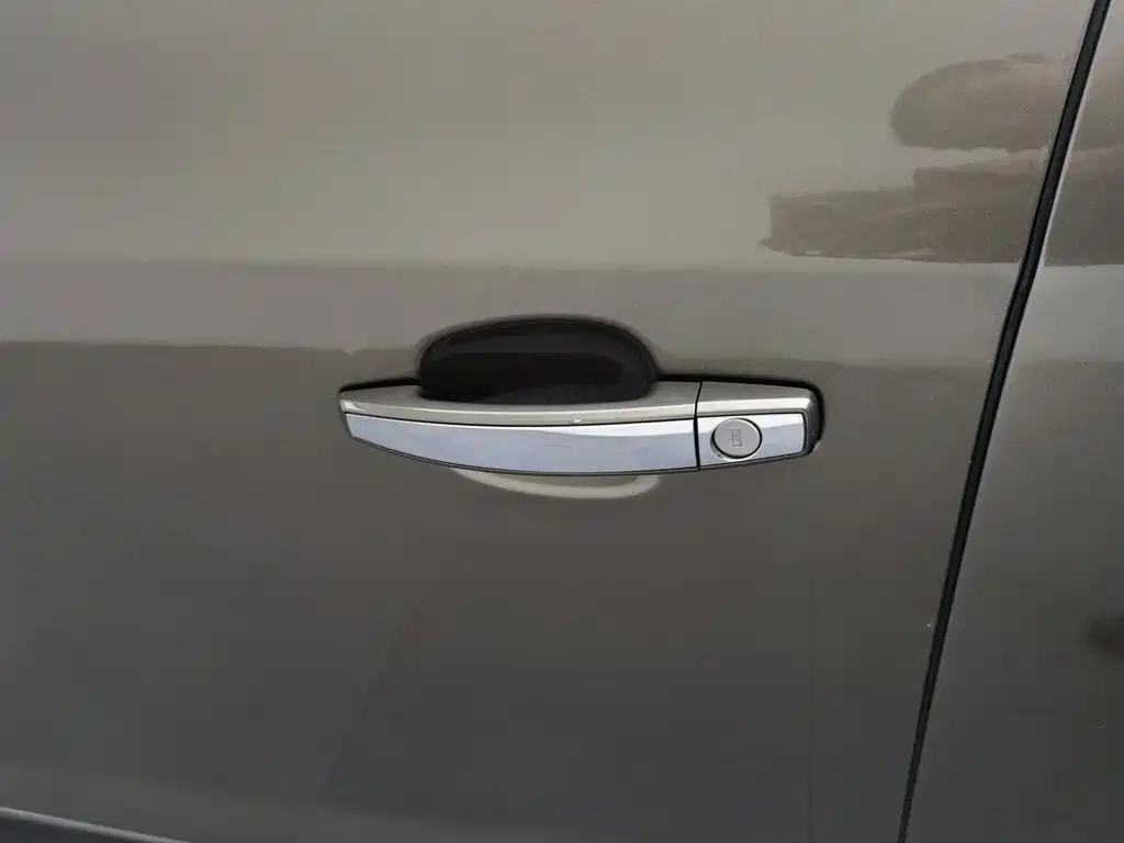 Buick LaCrosse — миниатюра 18