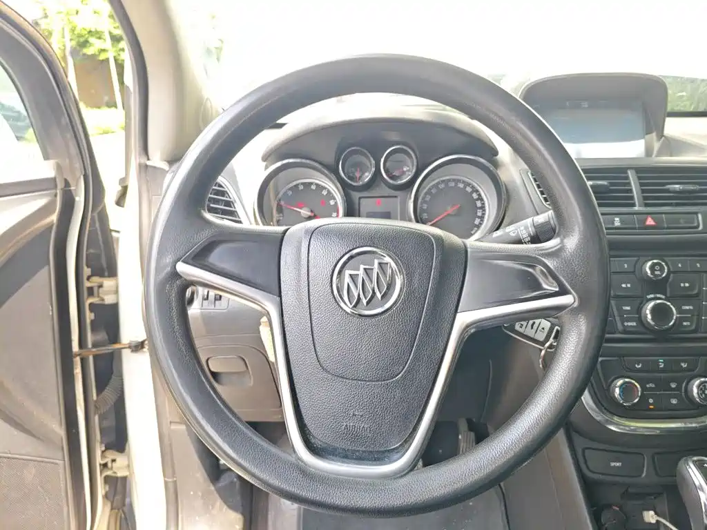 Buick Encore — миниатюра 11