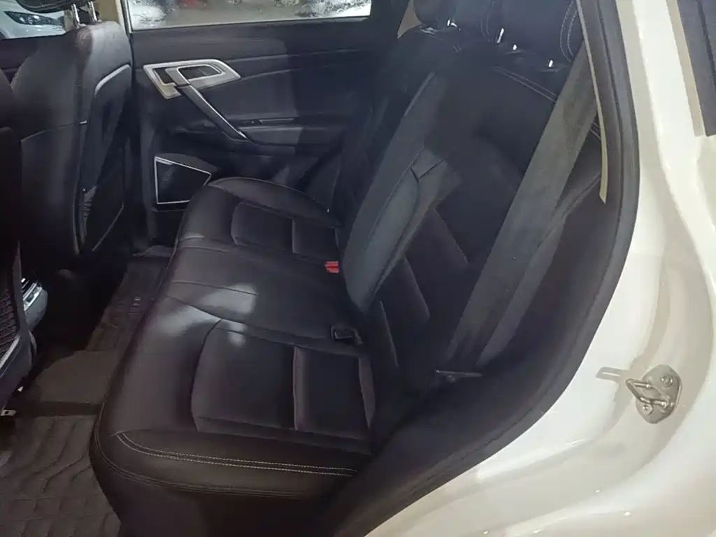 Geely Boyue — миниатюра 17