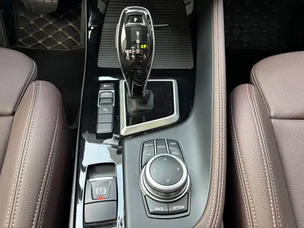 BMW X2 — миниатюра 14