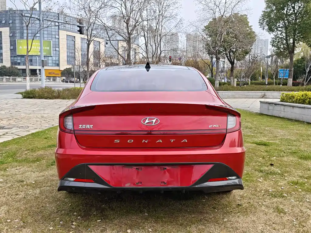 Hyundai Sonata — миниатюра 6