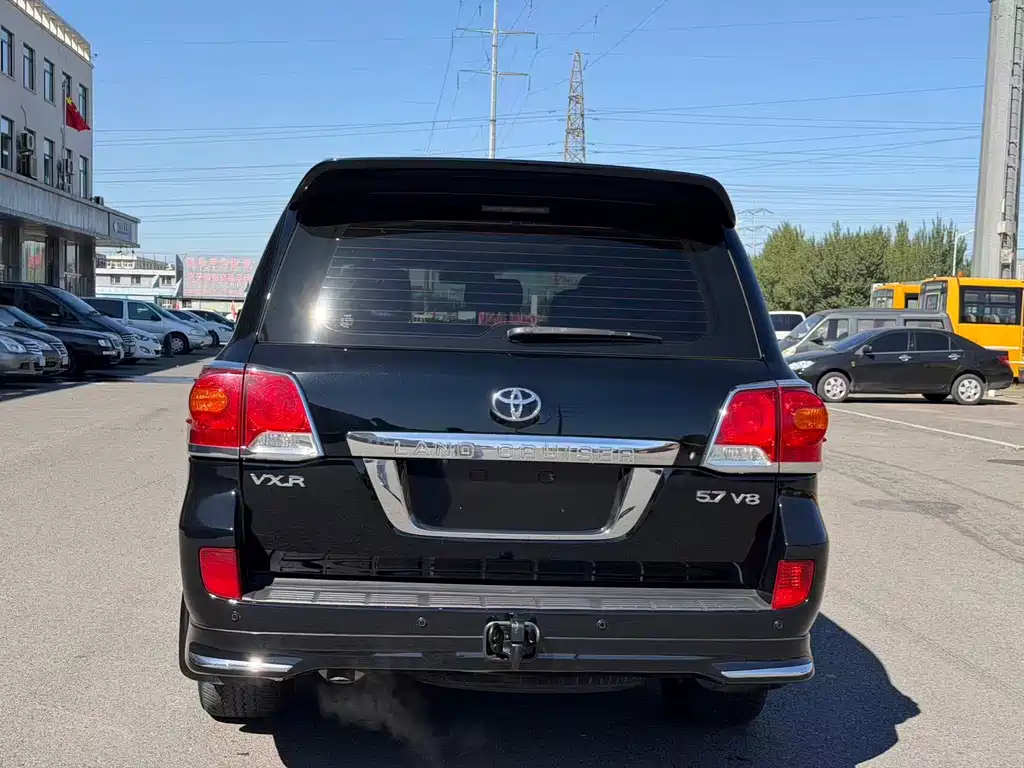 Toyota Land Cruiser — миниатюра 5