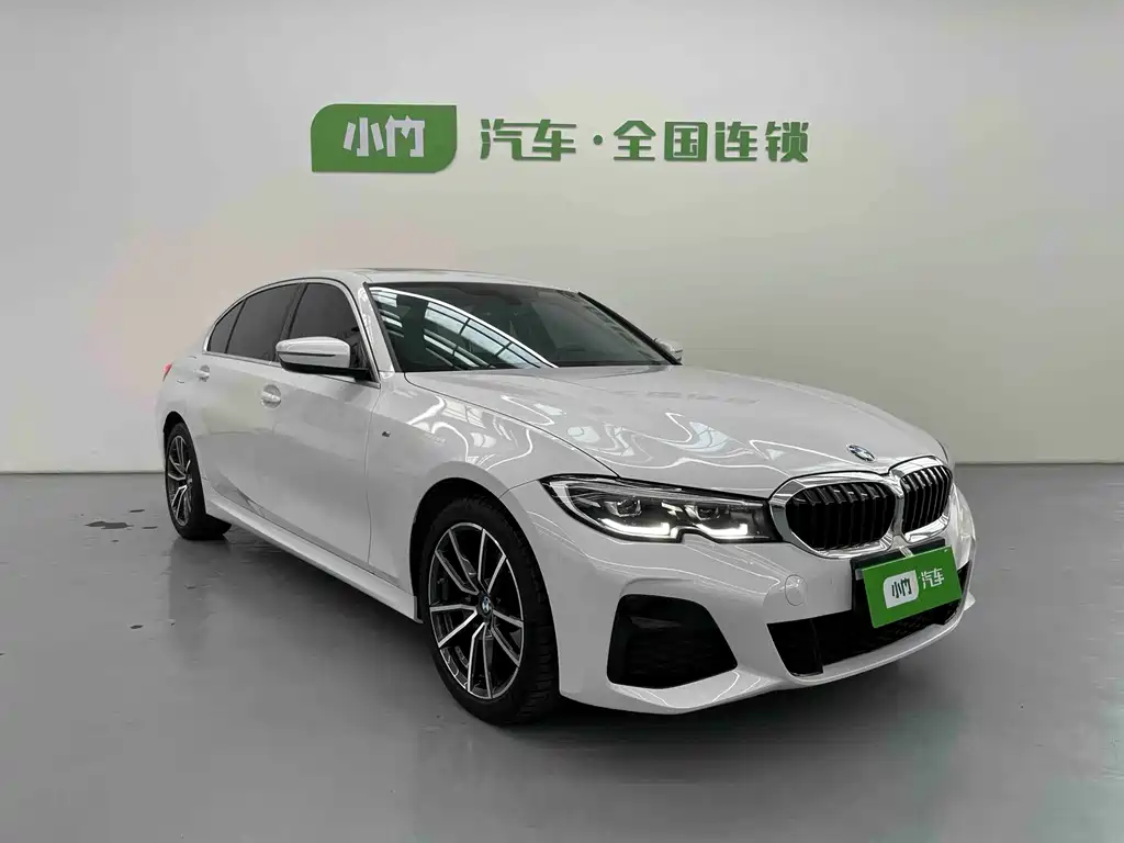 BMW 3 SERIES