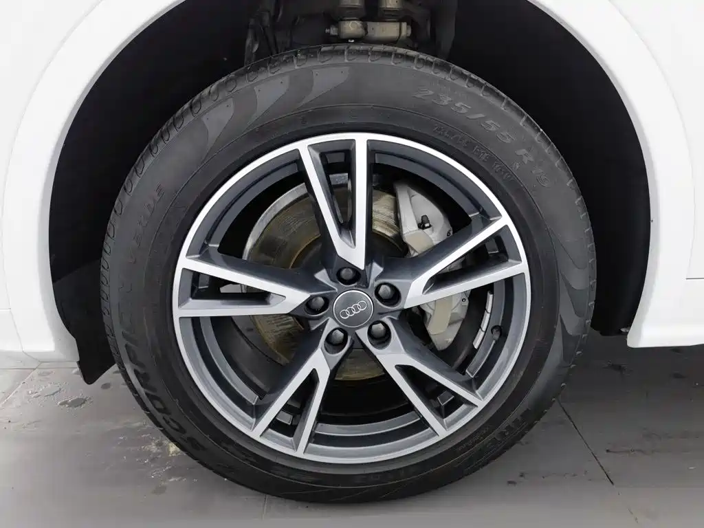 Audi Q5L — миниатюра 17