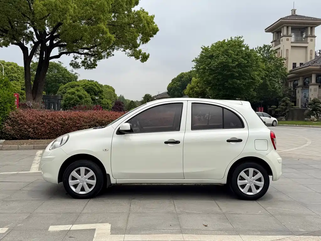 Nissan March — миниатюра 4