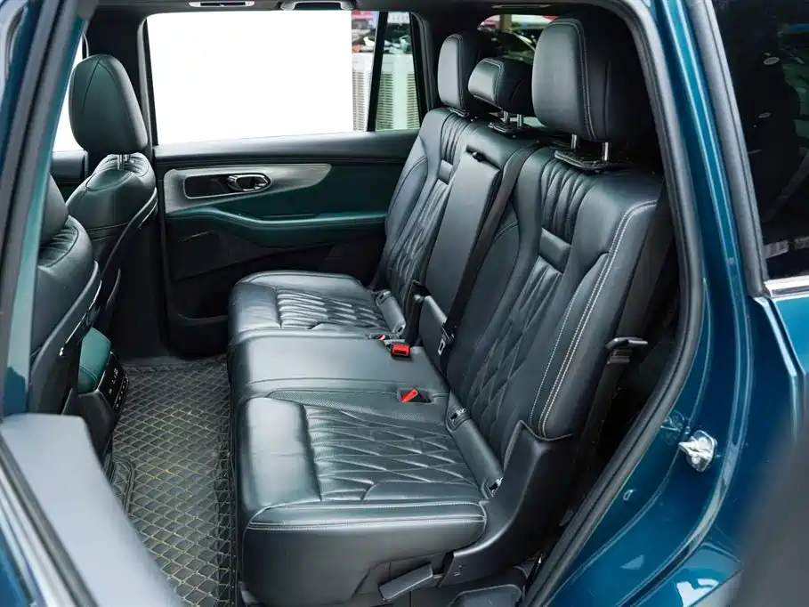 GAC GS8 2022 2.0TM Luxury ( мест)