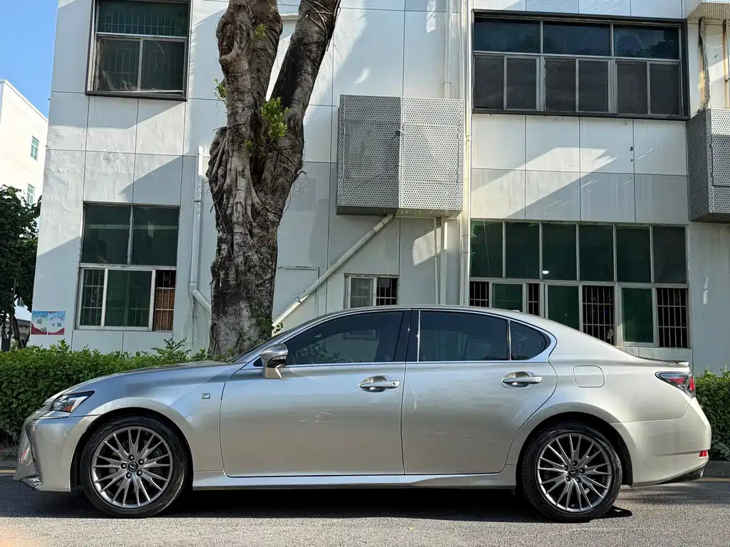 Lexus GS — миниатюра 4