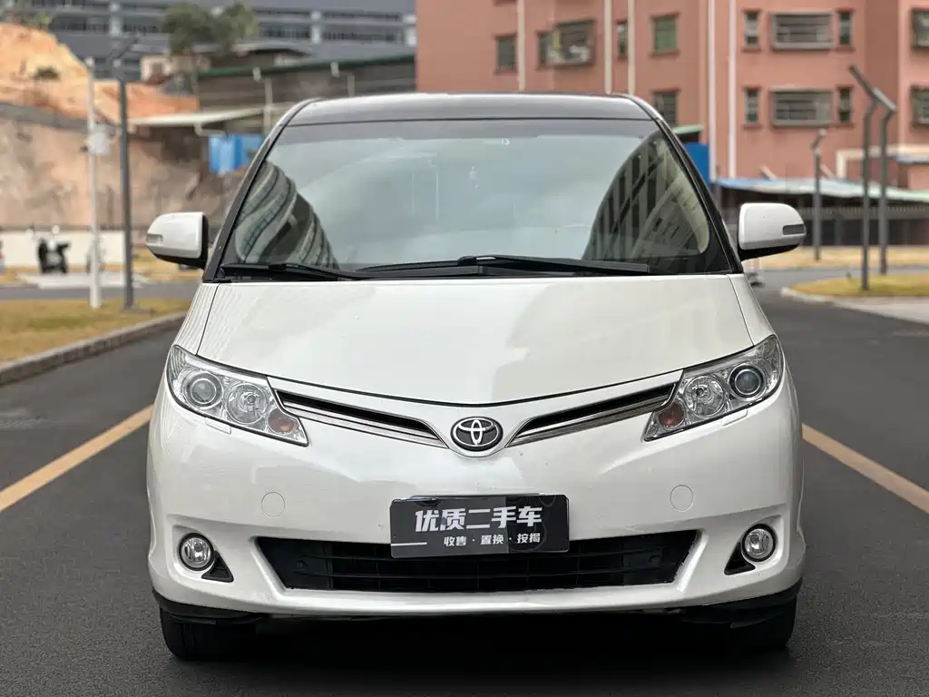 Toyota Previa 2018 2.4L AT