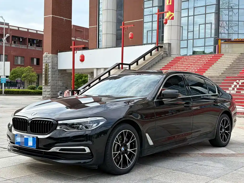 BMW 5 Series 2019