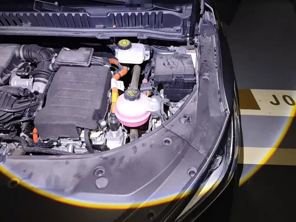 BYD MAX New Energy — миниатюра 22