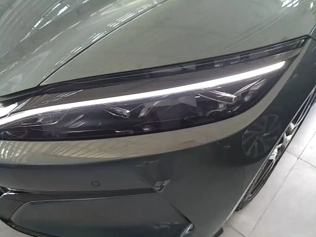 BYD Хань Ли — миниатюра 24