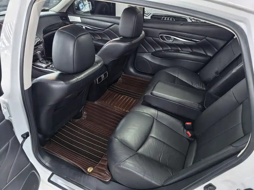 Infiniti Q70 Q70L 2.5L Elite Edition, фото 7