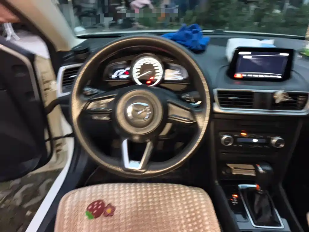 Mazda 3 Axela — миниатюра 11