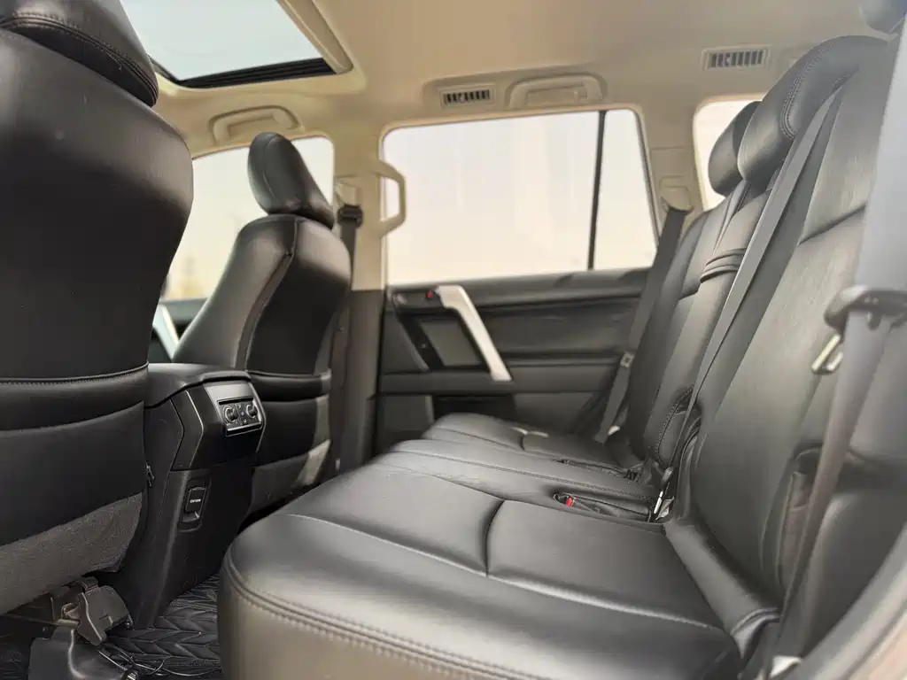 Toyota Land Cruiser Prado 2018 3.5L AT SX