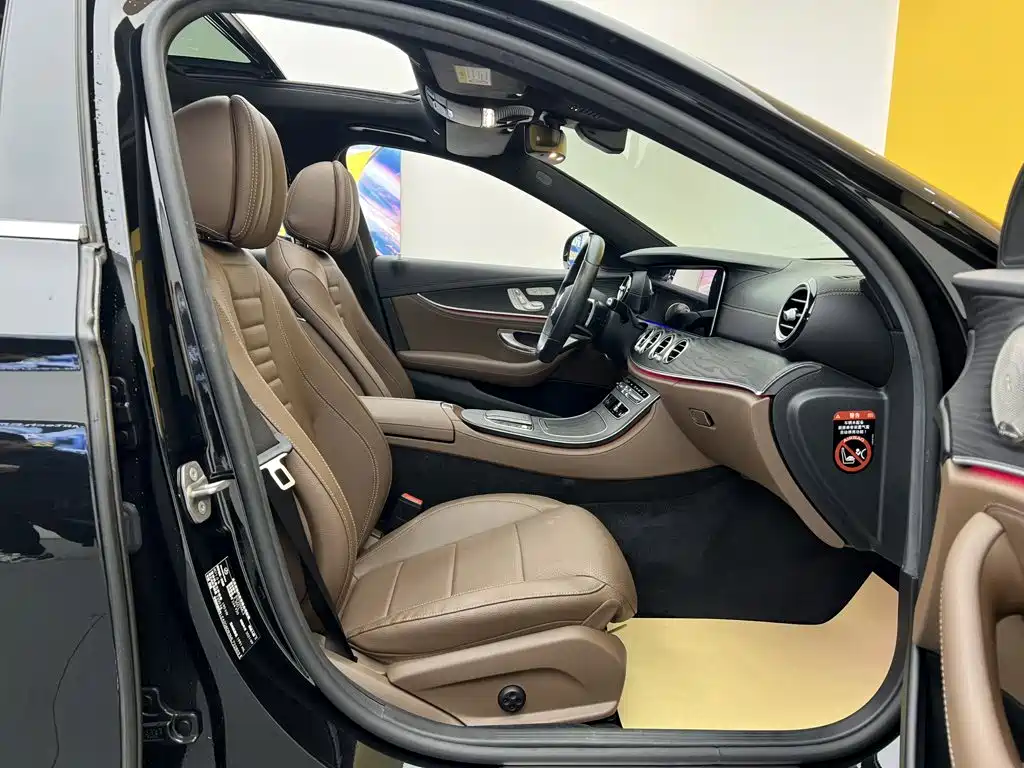 Mercedes-Benz E-Class — миниатюра 19