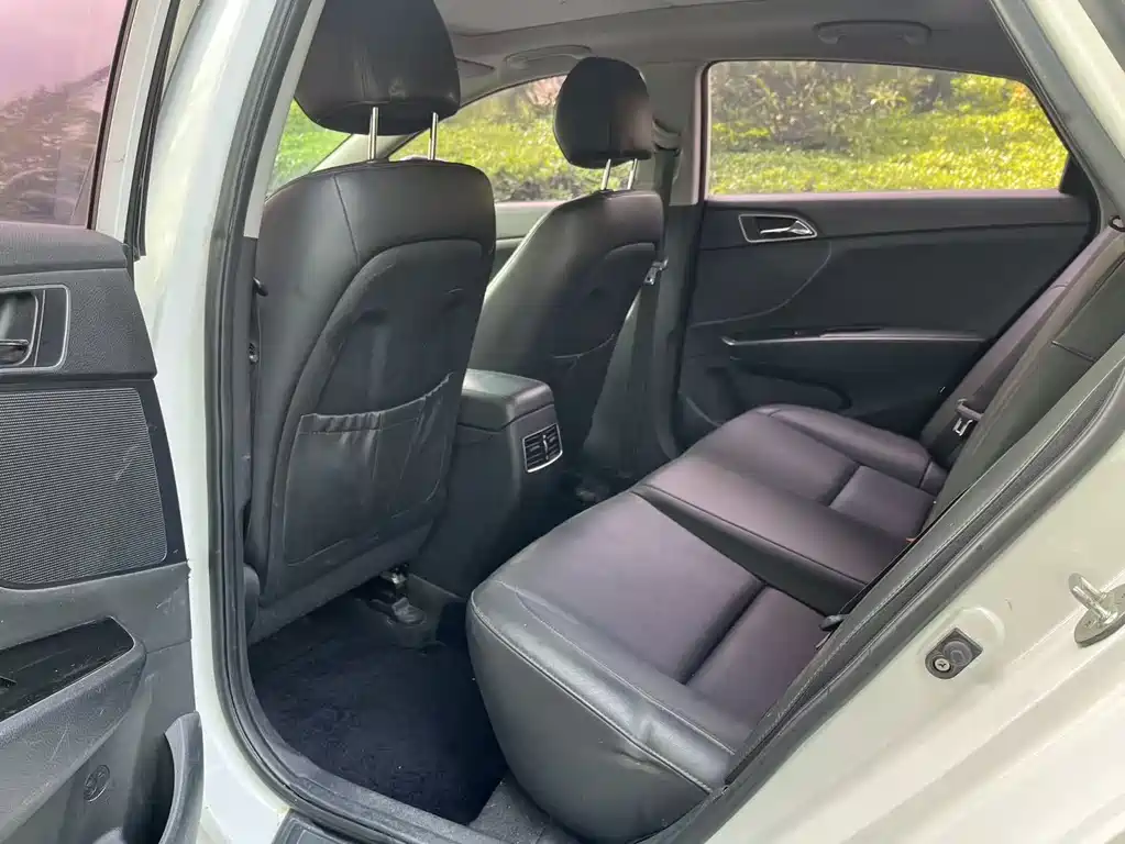 Hyundai Mistra 2014 1.8L AT Luxury DLX