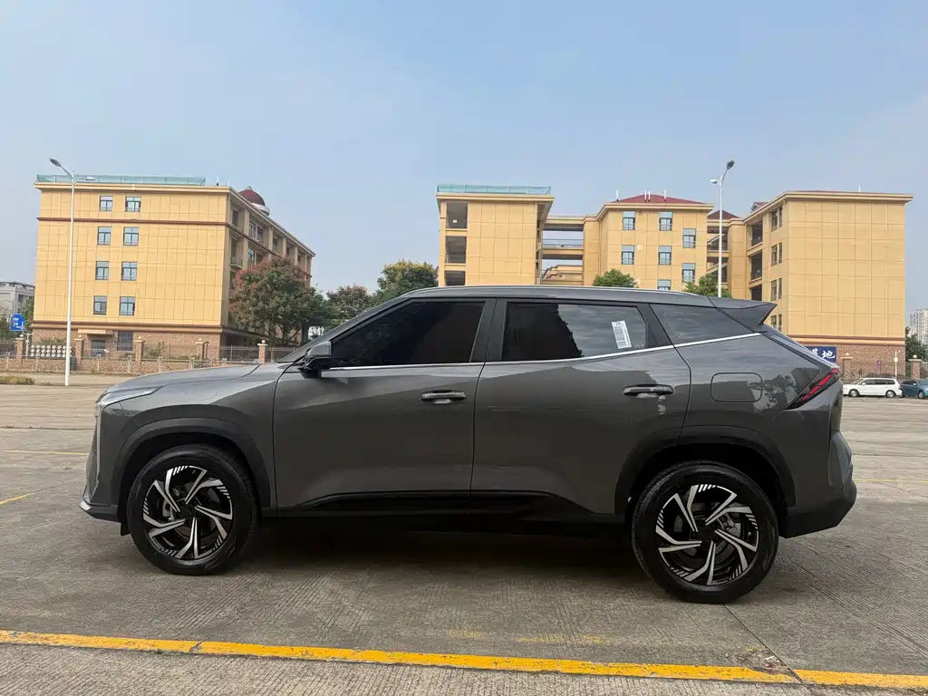 Geely Boyue — миниатюра 10
