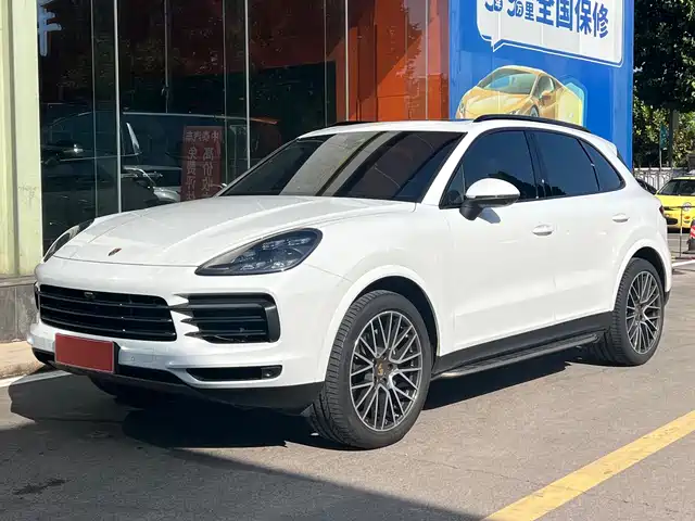 PORSCHE CAYENNE