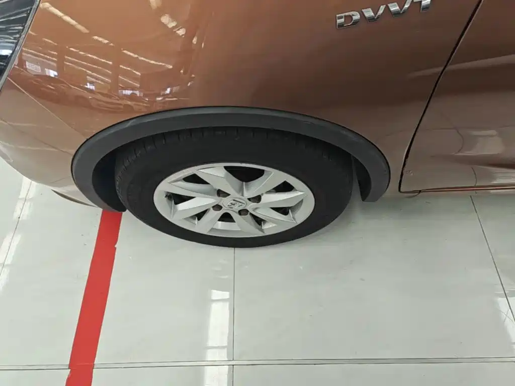 Baojun 310W — миниатюра 23