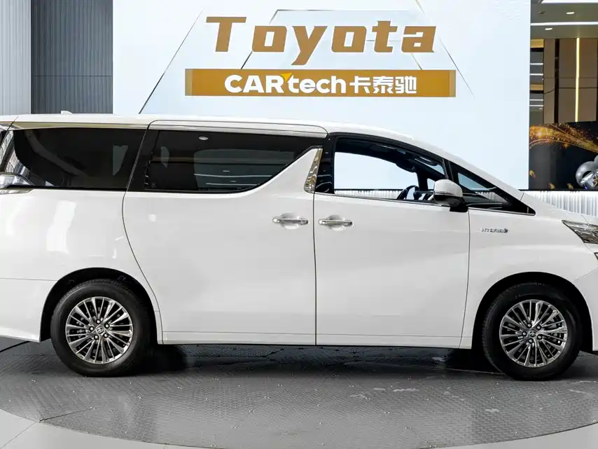 Toyota Vellfire — миниатюра 4