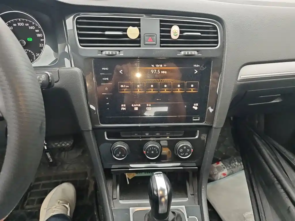 Volkswagen Golf — миниатюра 13