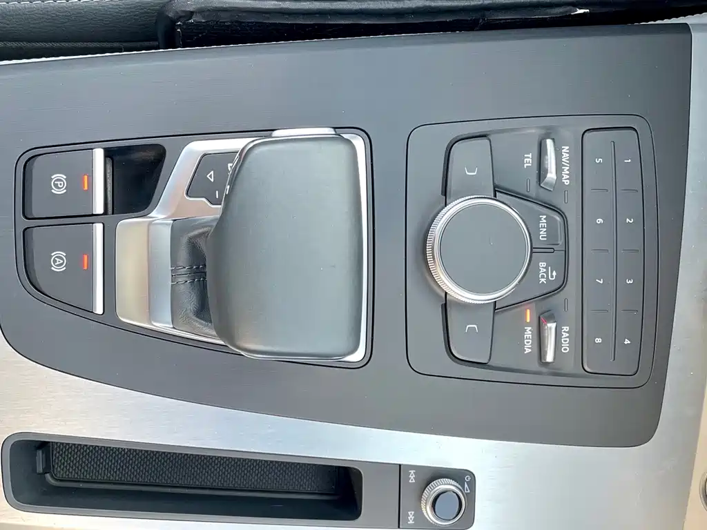 Audi Q5L — миниатюра 18