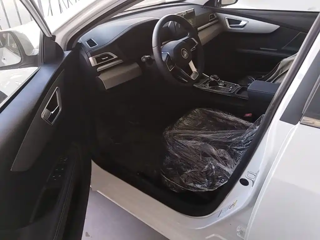 BYD Qin NEV — миниатюра 16