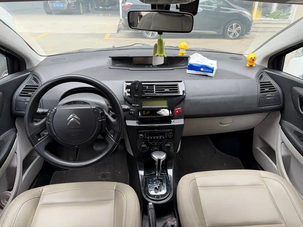 Citroen C-Quatre — миниатюра 8