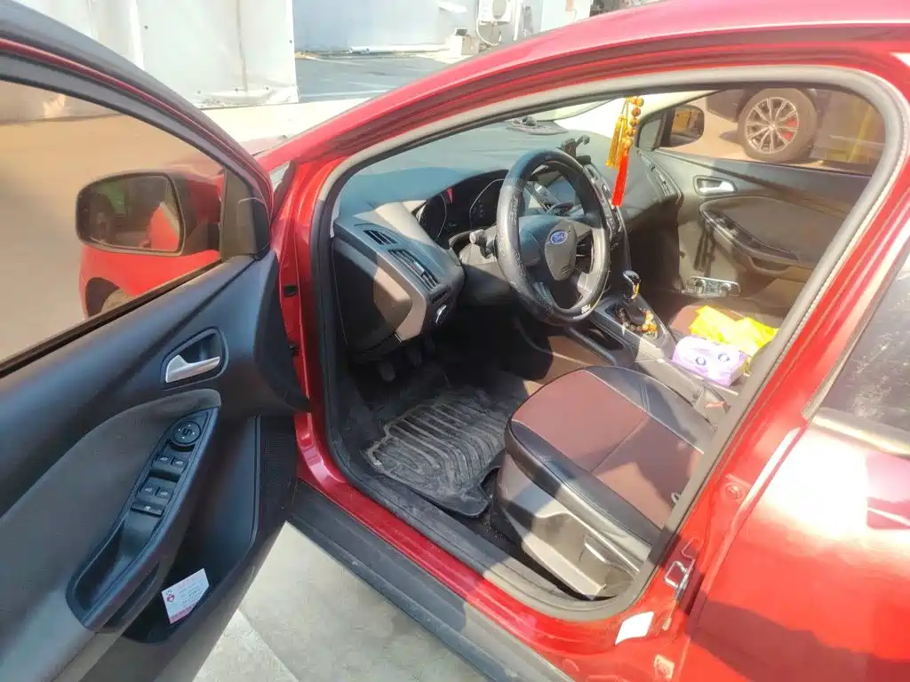 Ford Focus — миниатюра 14
