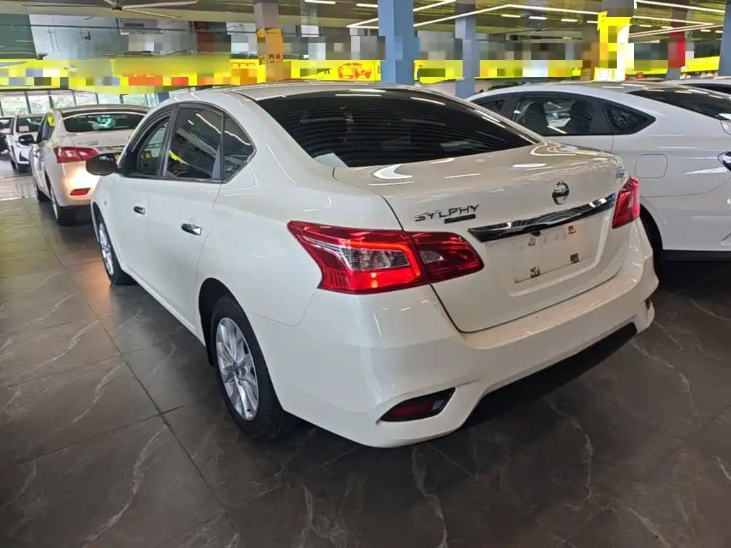 Nissan Sylphy — миниатюра 5