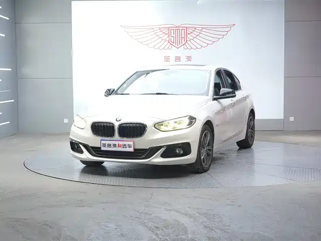 BMW 1 SERIES 2019