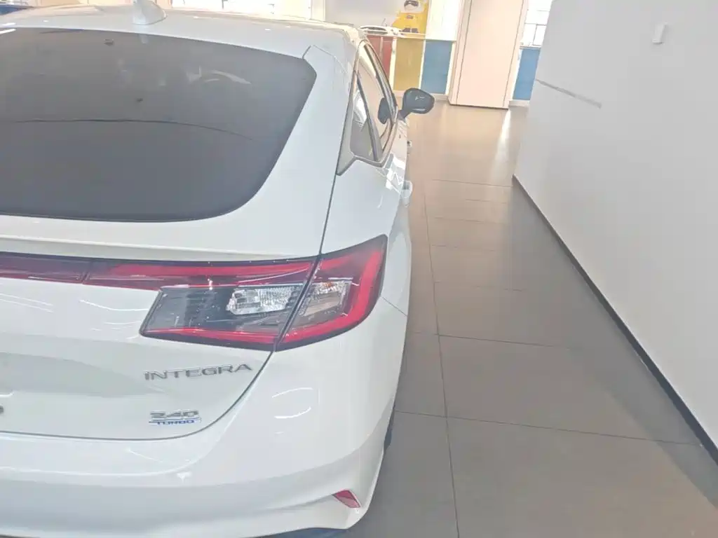 Honda Integra — миниатюра 8